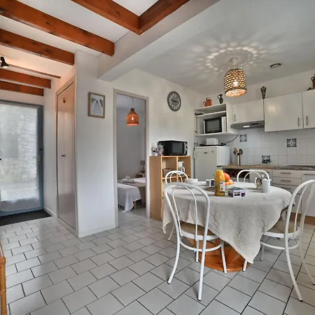 Dom wakacyjny Les Conches By Interhome Saint-Georges-d'Oleron