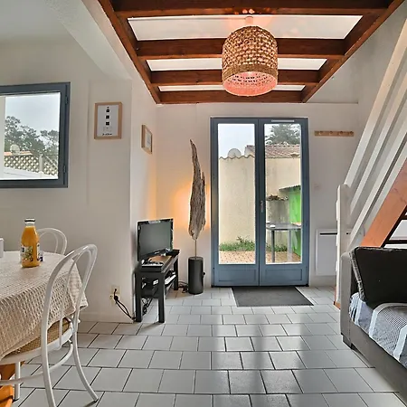Les Conches By Interhome Dom wakacyjny Saint-Georges-d'Oleron